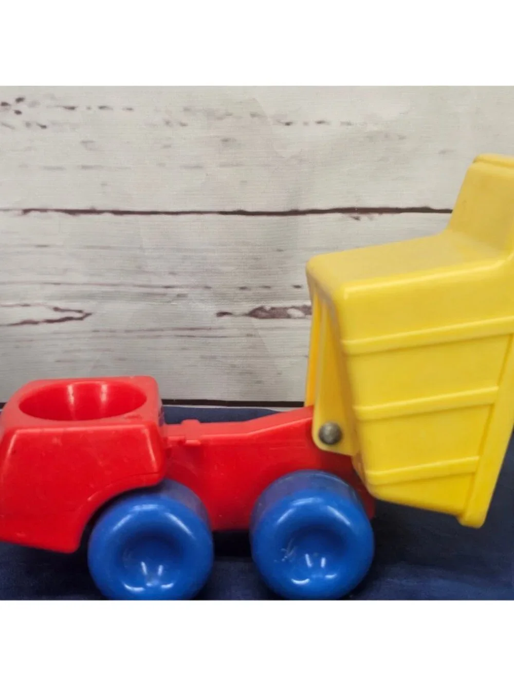 Little Tikes Vintage Dump Truck Toy With 4 Shape-Sorting Figures - Red Yellow &